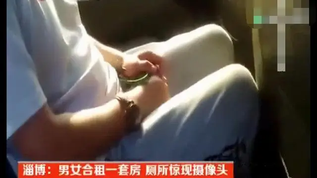 男保洁进女厕所，最先愤怒的是男同胞们？