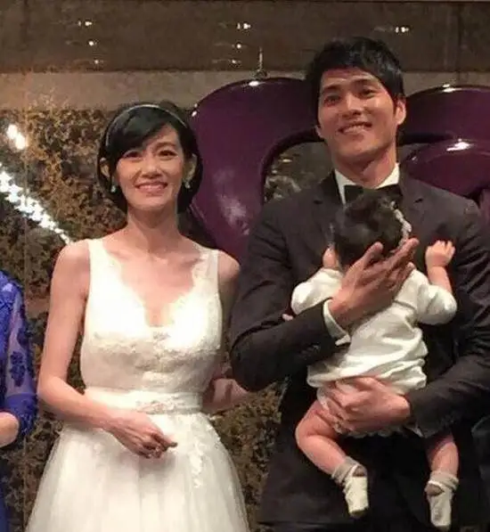 蓝正龙承认和周幼婷离婚 称双方还是很好的朋友