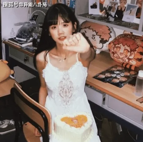 谢霆锋发怒？魏大勋艳压？黄子佼被抓？纯欲网红擦边？