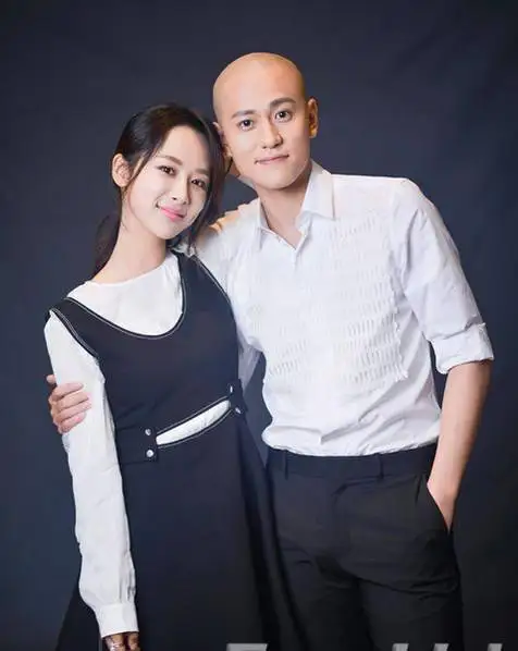 秦俊杰方否认恋情传闻 称女生是公司制片人