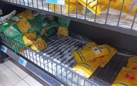 跟风囤盐？国内多地市民抢盐，有超市货架被搬空……官方和专家回应