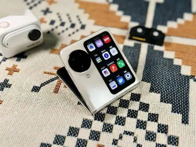 OPPO Find N3 Flip最美小折叠体验，只说缺点，有被劝退吗？