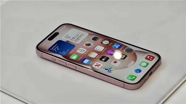 iPhone 15 Pro烧屏问题引关注！可能与过热有关