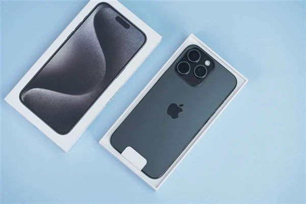 美洲市场对苹果公司营收影响重大，但iPhone 15销售预期停滞