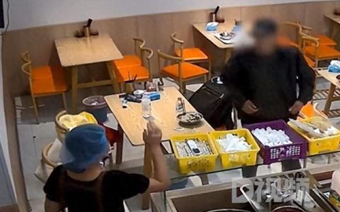 男子因未含螺蛳引发纠纷，店主报警求助