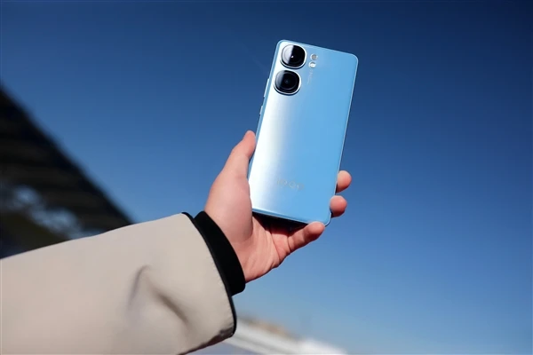 iQOO Neo9 Pro：亲民维修费彰显品牌诚意，卓越性能与实惠并存