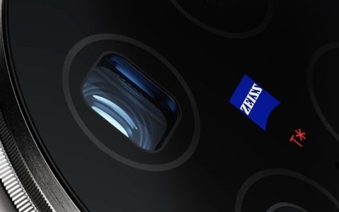 vivo X100 Ultra顶配版震撼降临：卫星通信引领未来，影像巅峰重塑视界