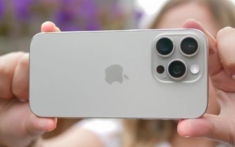 iPhone 16 Pro Max续航实测惊人：18小时06分，刷新史上最长记录