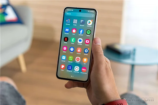 三星Galaxy S25 Slim即将发布：以超薄设计与顶尖影像技术挑战iPhone 17 Air