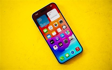 iPhone 18系列前瞻：LTPO+面板技术革新与可变光圈升级，拍照体验或将迎来质变