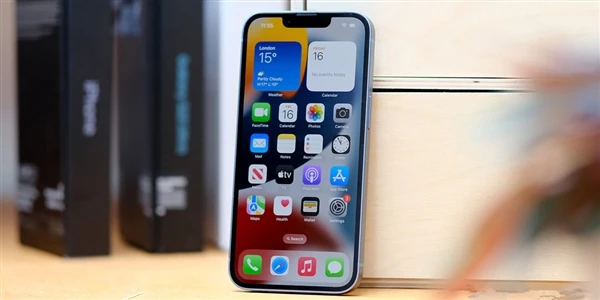 iPhone SE 4全面升级曝光：摄像头、外观及性能大变革，明年上半年震撼发布